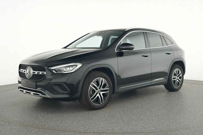 Mercedes-Benz GLA 180 4